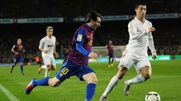Saudi Arabian club prepares gigantic offer to lure Lionel Messi to join Cristiano Ronaldo Lionel Messi