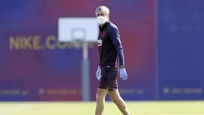 Spanish league keeps plan to resume despite 5 positive tests Spanish league keeps plan to resume despite 5 positive tests