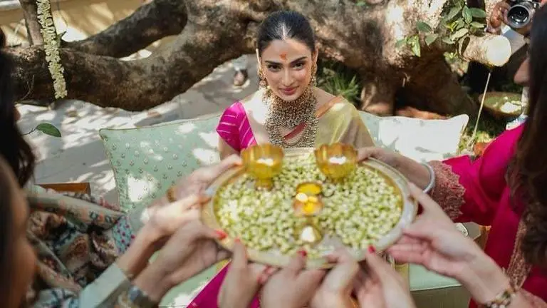 Athiya Shetty exudes bridal glow in unseen photos from her wedding with husband KL Rahul Athiya Shetty