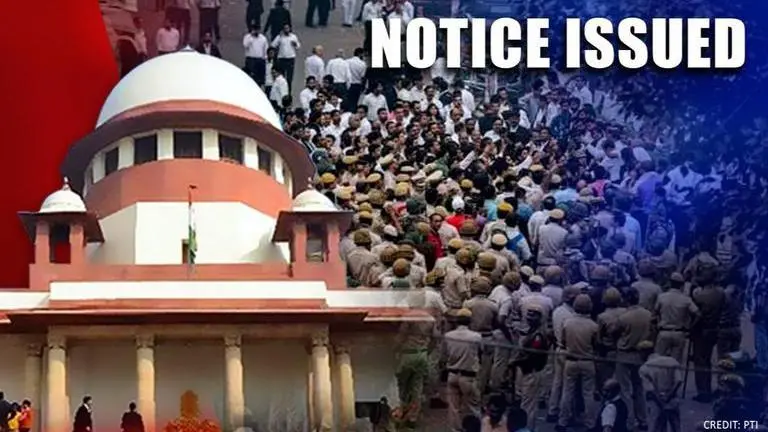 Tis Hazari court clash: SC issues notices all round on plea seeking FIR against police Supreme Court