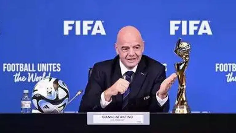 United States picked to host 2025 Club World Cup, a soccer tournament with 32 teams United States picked to host 2025 Club World Cup, an expanded soccer tournament with 32 teams