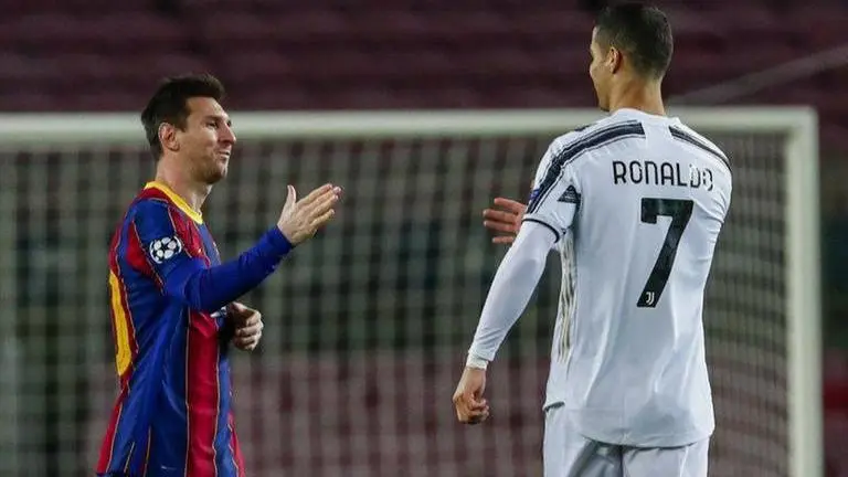 Ronaldo tops Messi with 2 goals in Juve's 3-0 win at Barca