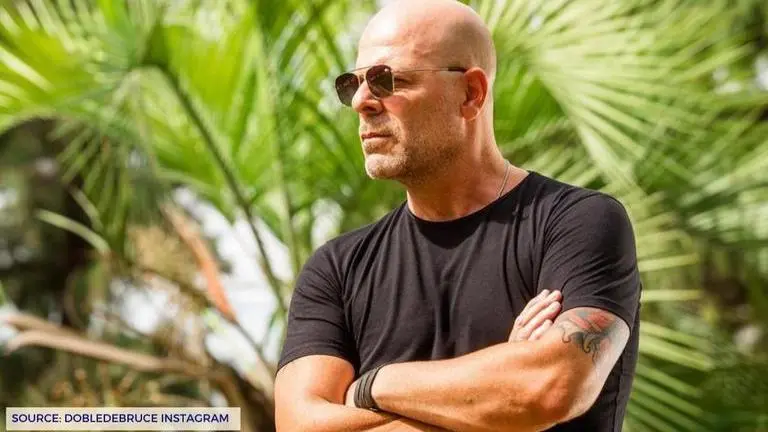 Bruce Willis issues apology over maskless viral picture, calls it "an error of judgement" bruce willis