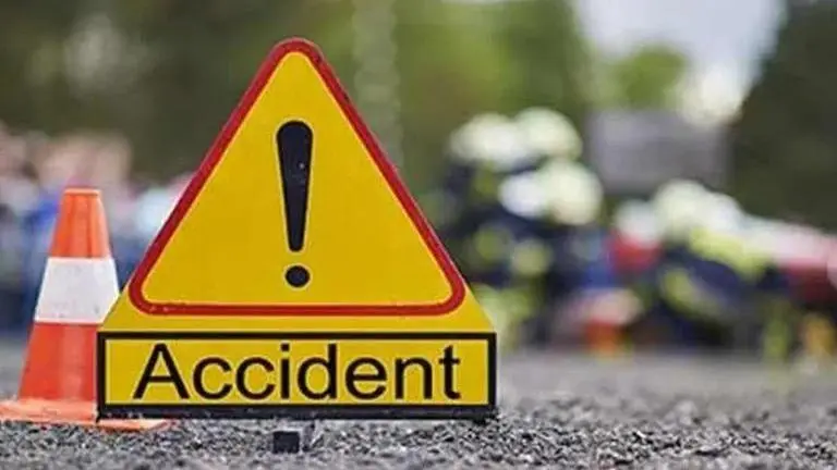 Odisha: Four killed, 11 injured in two road accidents in Subarnapur and Khurda districts accident