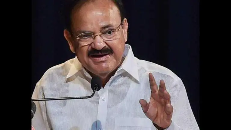 Chinese Foreign Minister calls on Vice President Naidu Chinese