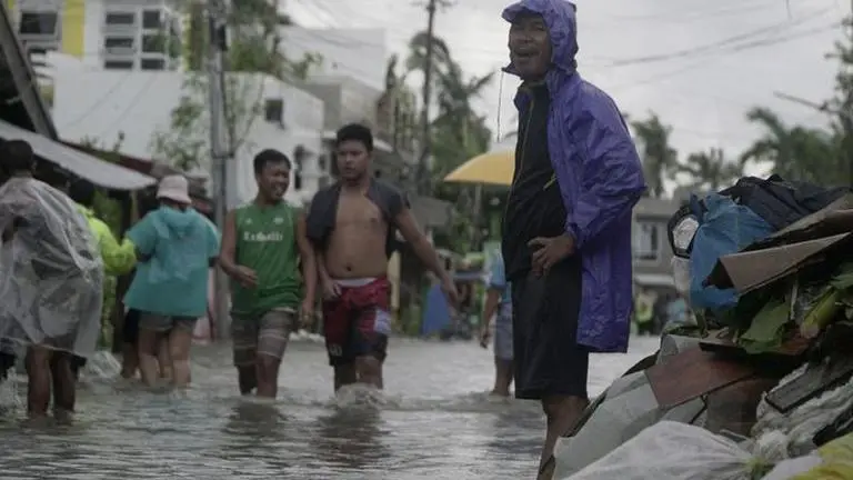Typhoon leaves extensive damage in Philippines Typhoon leaves extensive damage in Philippines