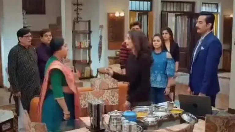 Anupama 27th December 2021 Written Update: Malvika and Vanraj get into an argument Anupamaa written update
