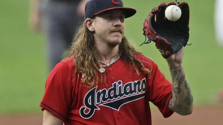 Padres get Clevinger, Marlins acquire Marte at deadline