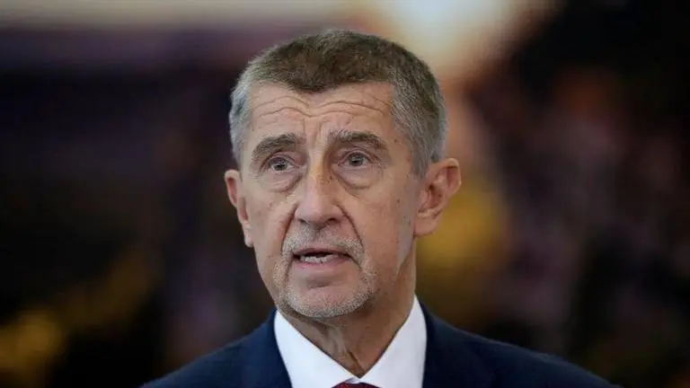 Czech PM visits Serbia, discusses vaccination campaign