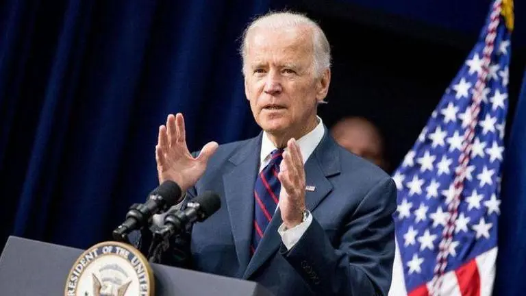 Biden says he'd close country if experts said to