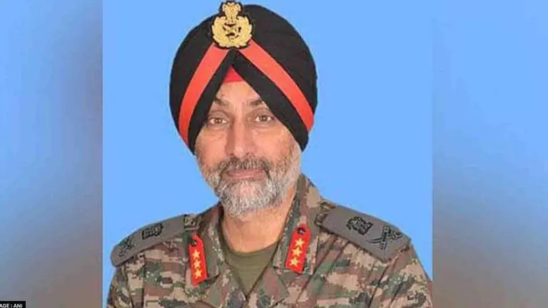 No infiltration of Taliban fighters into Kashmir after fall of Kabul: GOC Chinar Corps GOC Chinar Corps Lt. General A D S Aujla