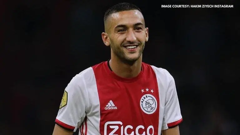 Hakim Ziyech leaves for the UK in private jet reportedly ahead of Chelsea move Hakim Ziyech