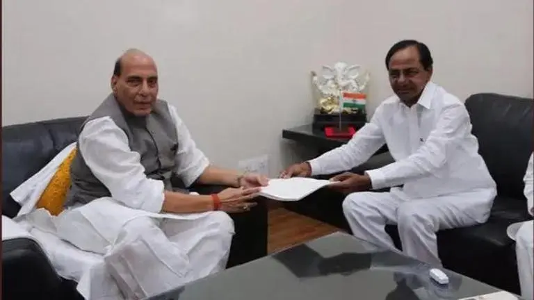 Telangana CM KCR meets Defence Minister Rajnath Singh in New Delhi Telangana