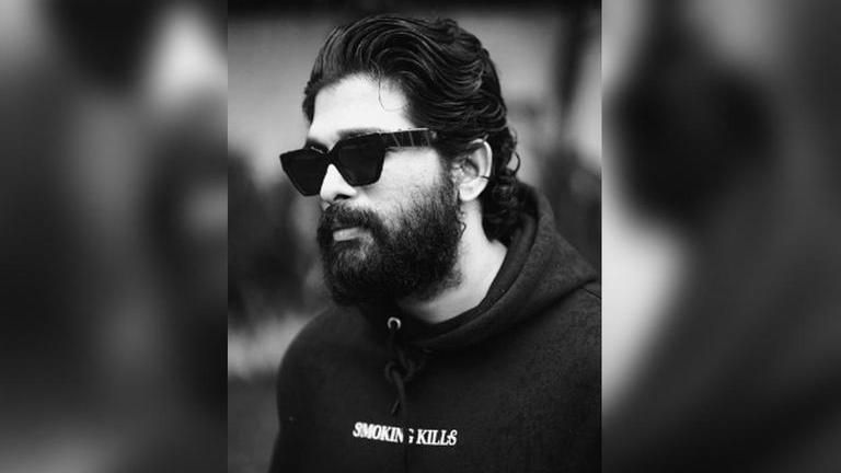 Allu Arjun shares his monochrome photo; wears hoodie with a message ...