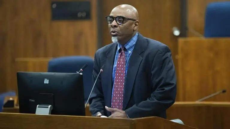 Prosecutor: Bar owner wanted to 'ambush' people stealing