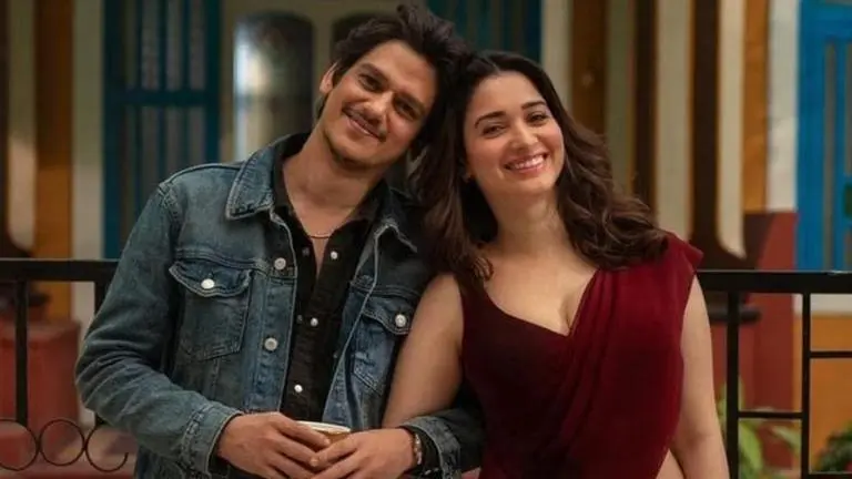 Vijay Varma asks for caption to his Instagram photo, girlfriend Tamannaah Bhatia reacts tamannaah bhatia