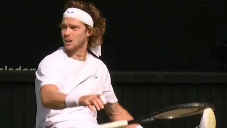 Andrey Rublev leaves opponent shell shocked with 'Shot of the Wimbledon 2023' - WATCH Andrey Rublev, Wimbledon
