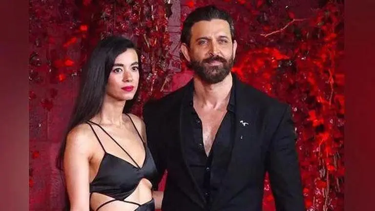 Is Saba Azad holidaying with Hrithik Roshan? Actor's latest post leaves fans elated Saba Azad, Hrithik Roshan