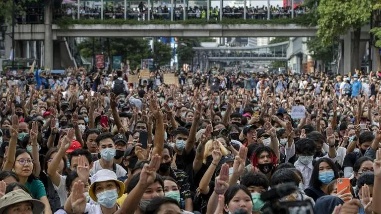 Anti government rally begins in Bangkok