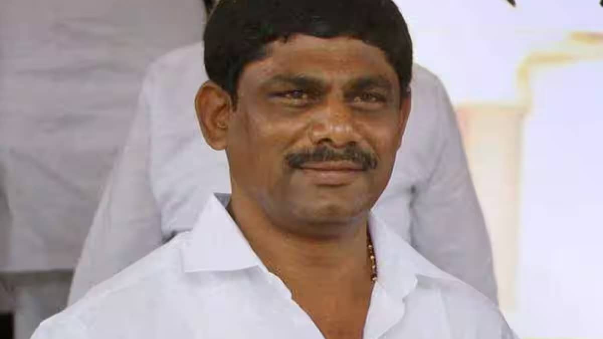 Karnataka Deputy CM Shivakumar's Brother Suresh Loses Bangalore R