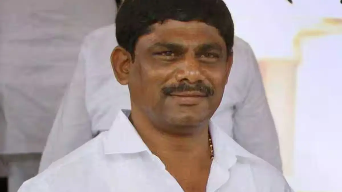 Big Blow to Congress: Karnataka Deputy CM Shivakumar's Brother Suresh Loses Bangalore Rural Congress leader DK Suresh lost to Dr CN Manjunath of BJP in Bangalore Rural by a margin of over two lakh votes.