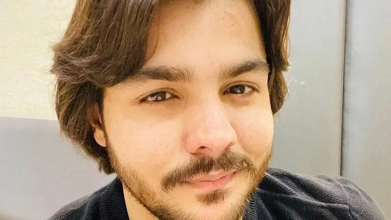 Ashish Chanchlani hits 21 million followers on Instagram, treats fans with a surprise Ashish Chanchalani strikes 21 million Instagram followers, treats fans with a surprise