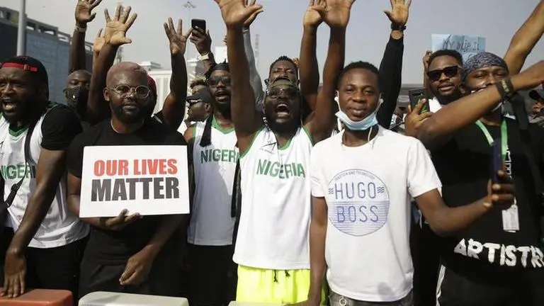 Nigeria's anti-police brutality protests block major roads