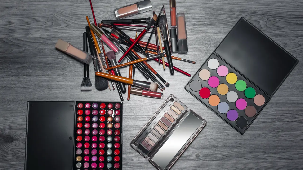 Glam with thrifty hacks: A guide to get the most out of your makeup products Representative image of makeup