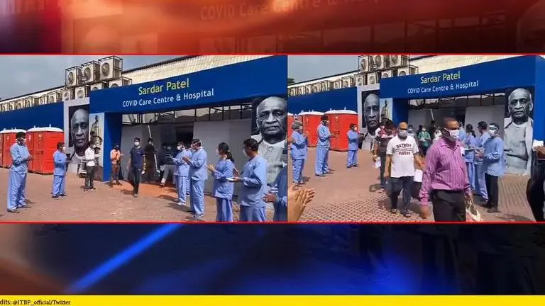 ITBP doctors, healthcare workers cheer for discharged COVID-19 patients at Delhi centre ITBP healthcare workers clap for discharged COVID-19 patients in Delhi