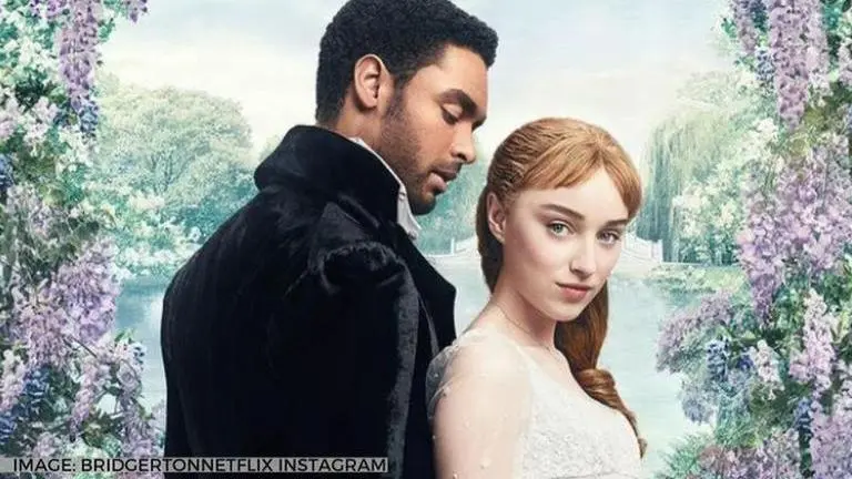 Regé-Jean Page clarifies that he never said the ‘I burn for you’ dialogue on 'Bridgerton' Regé-Jean Page