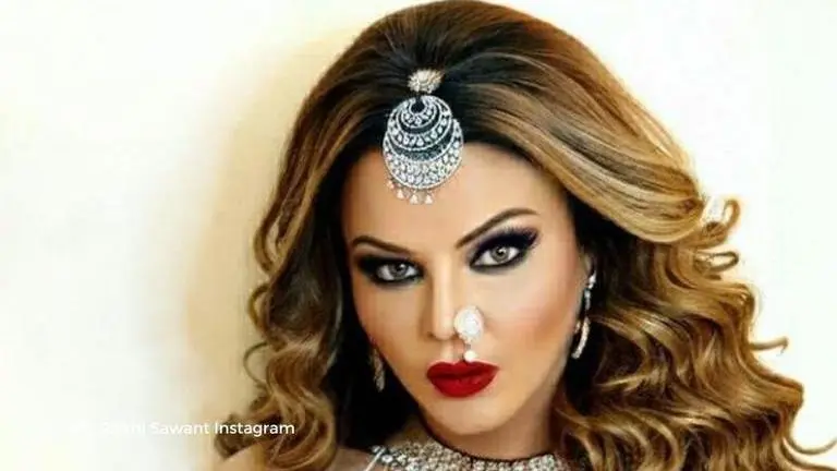 Rakhi Sawant shares video unwrapping gift-box from fan, says 'Love this so much' Rakhi Sawant