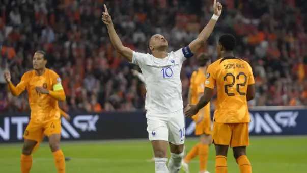 Kylian Mbappé scores 2 as France beats Netherlands 2-1 to qualify for European Championship Kylian Mbappe