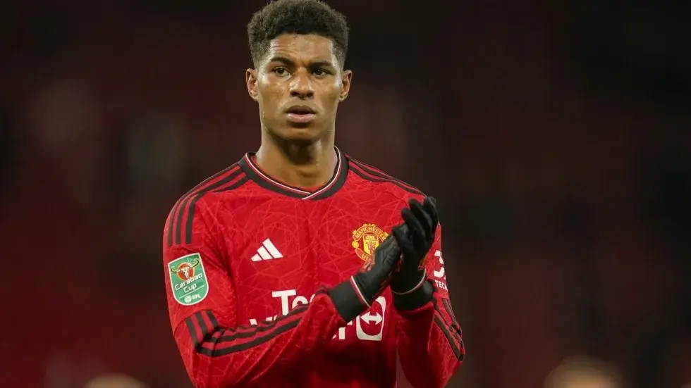 'He's not in the form': Erik Ten Hag spurs Rashford to seize starting role at Manchester United Manchester United’s Marcus Rashford applauds at the end of EFL Cup fourth round soccer match between Manchester United and Newcastle at Old Trafford stadium