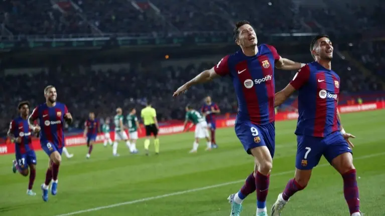 Star Barcelona Winger Gets Bumper Offer From Saudi As Catalan Club Scrambles For New Signings Robert Lewandowski