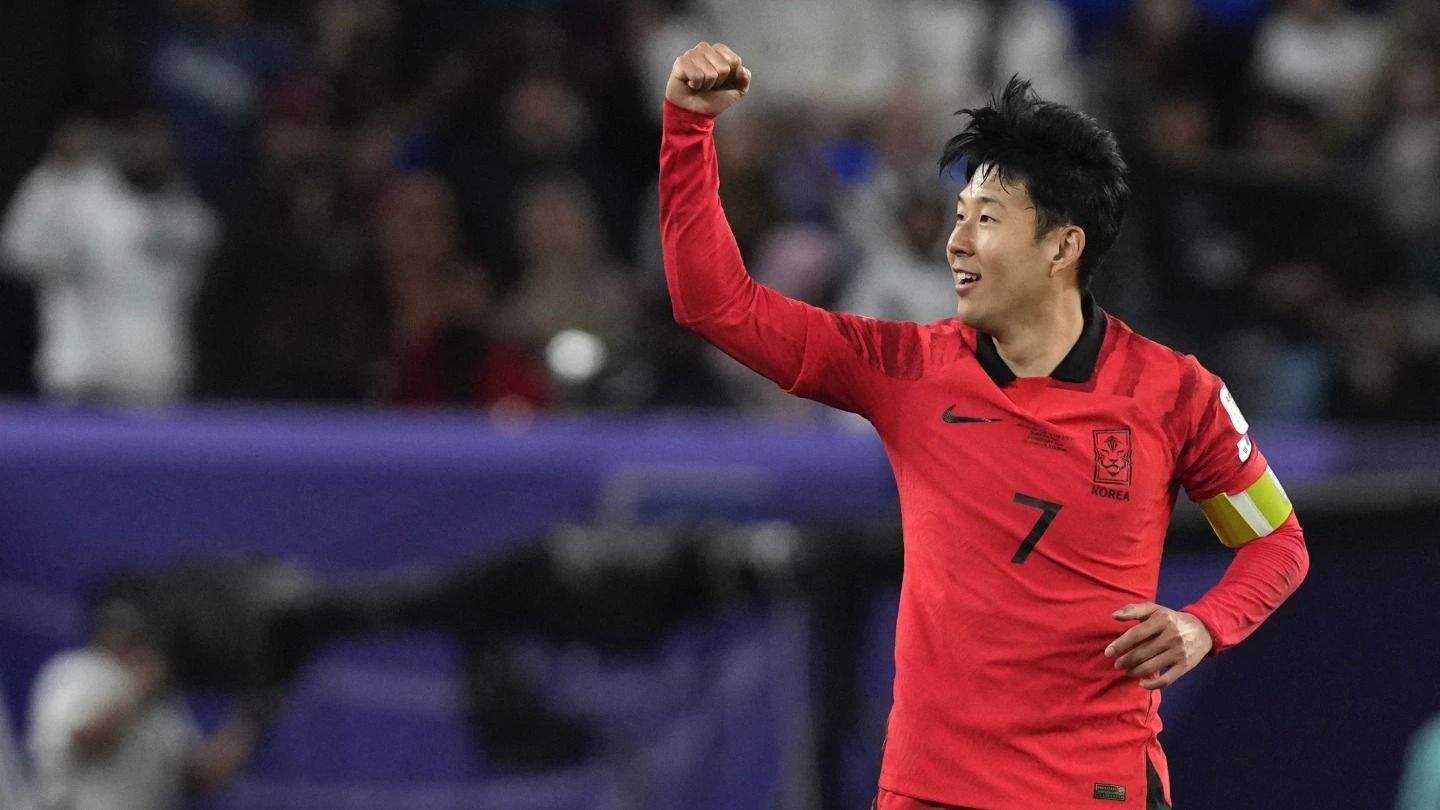 손흥민의 프리킥으로 한국이 아시안컵에서 호주를 꺾고 극적인 승리를 거뒀다.