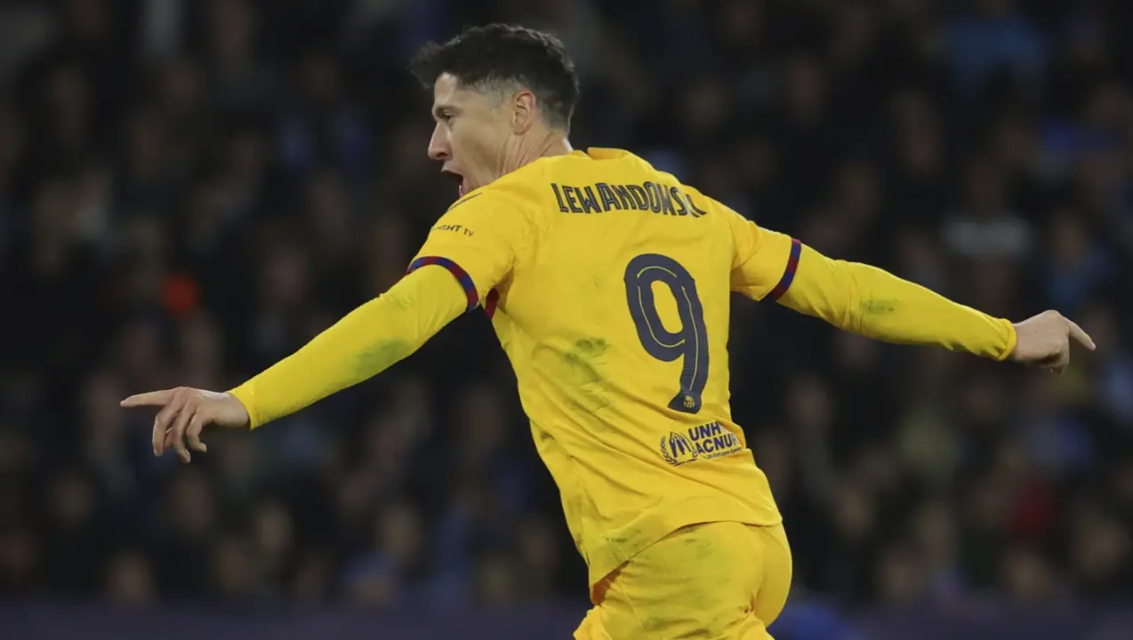 Robert Lewandowksi, Osimhen trade goals as Barcelona draws 1-1 at Napoli in 1st leg of UCL last 16 Robert Lewandowski