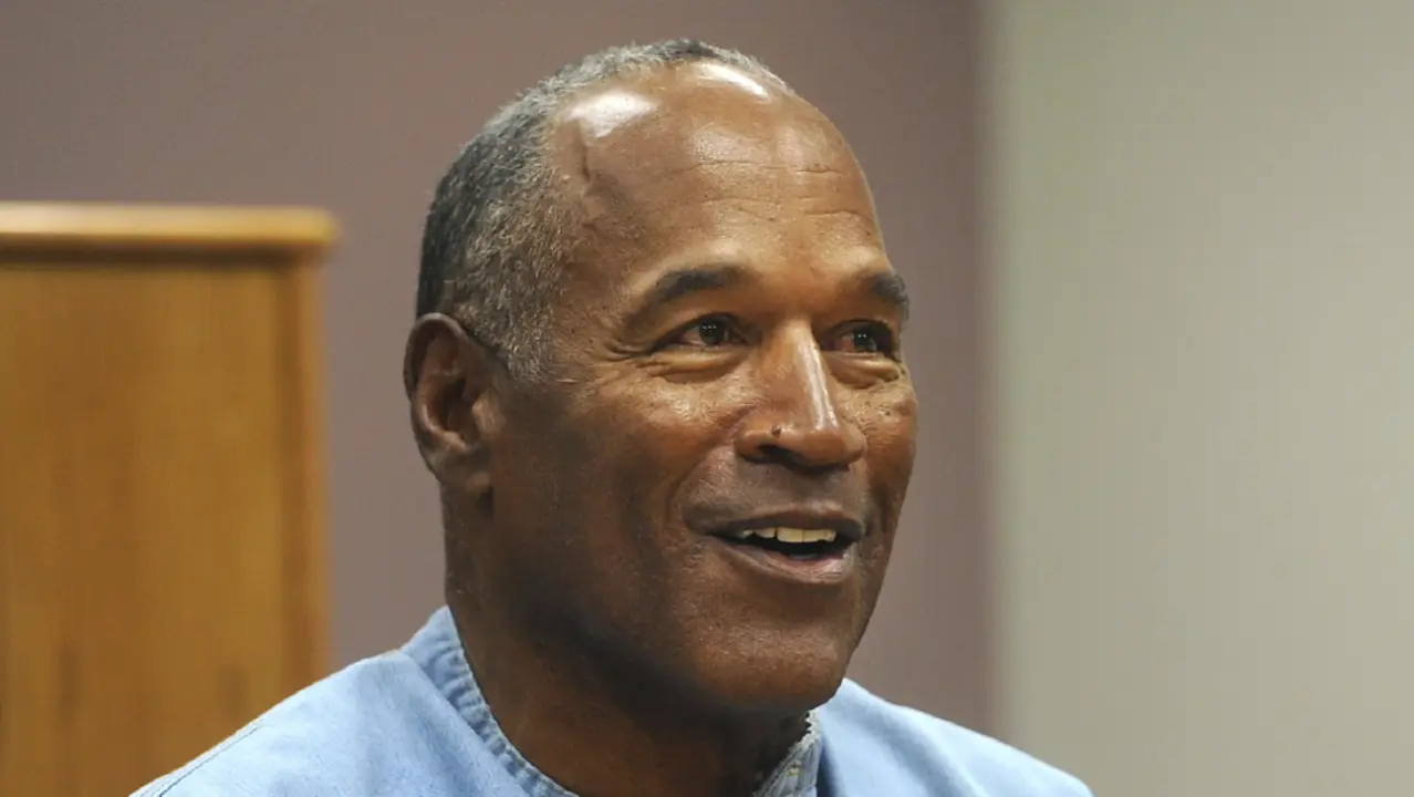 OJ Simpson, Fallen Football Hero Acquitted of Murder in 'Trial of the Century,' Dies at 76 O.J. Simpson