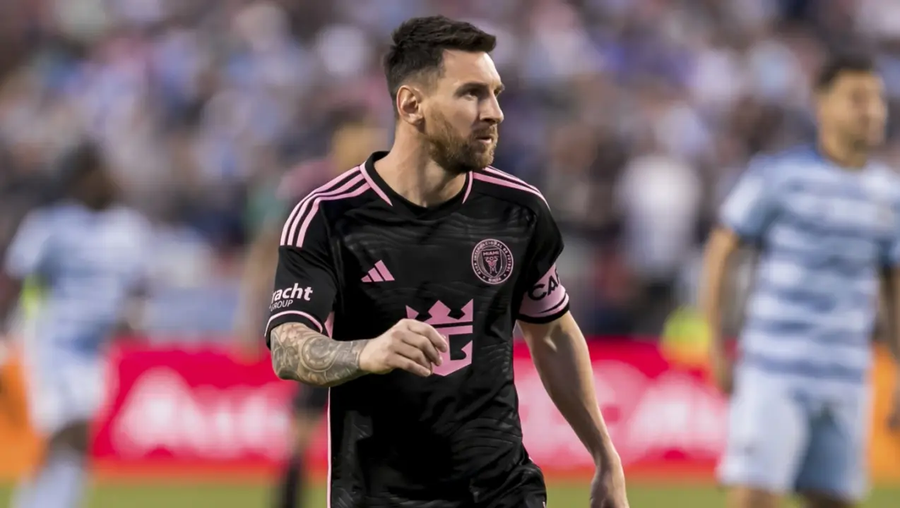 Lionel Messi scores fifth goal and has an assist in Inter Miami's 3-2 win over Sporting KC Lionel Messi