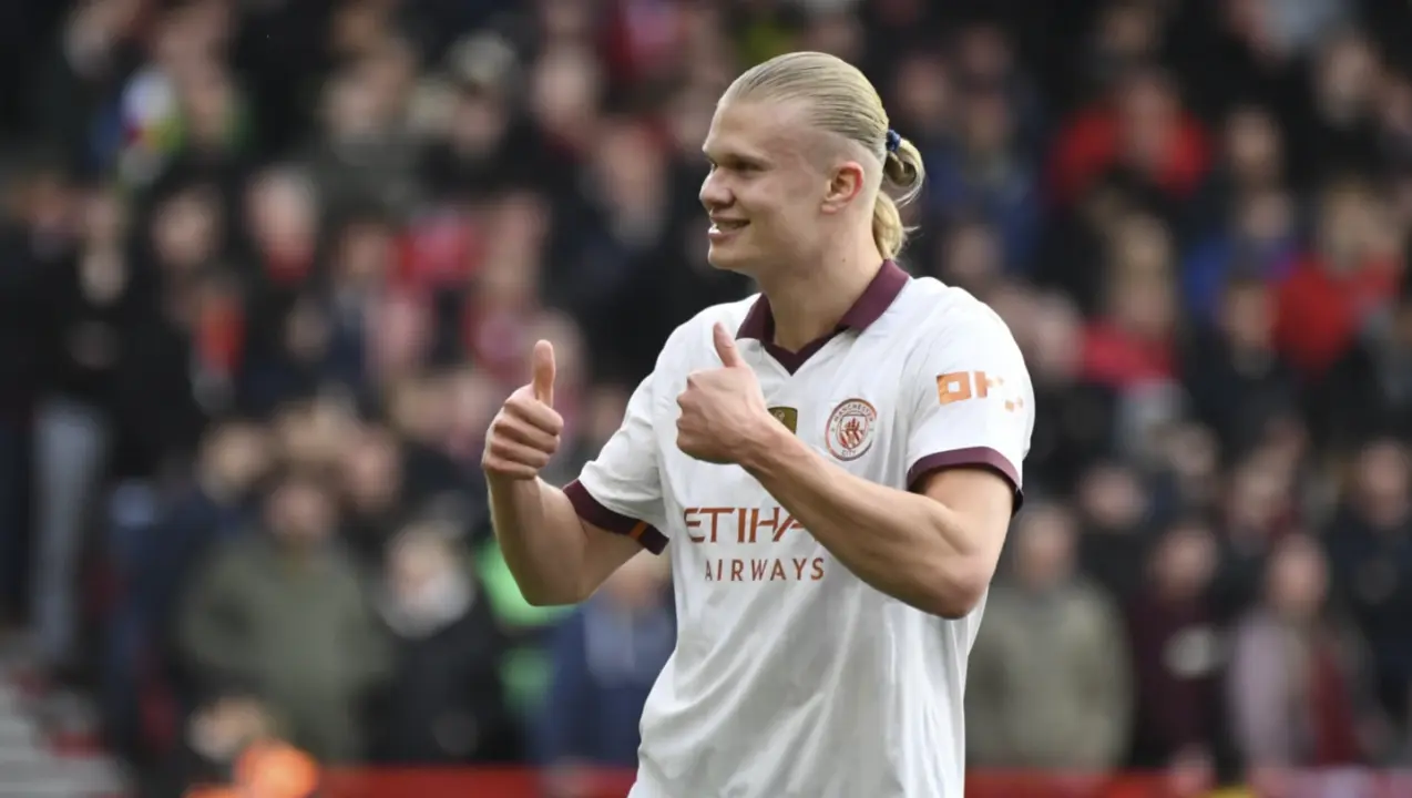 Arsenal and Man City both win to keep it tight at the top in the race for the Premier League title Erling Haaland