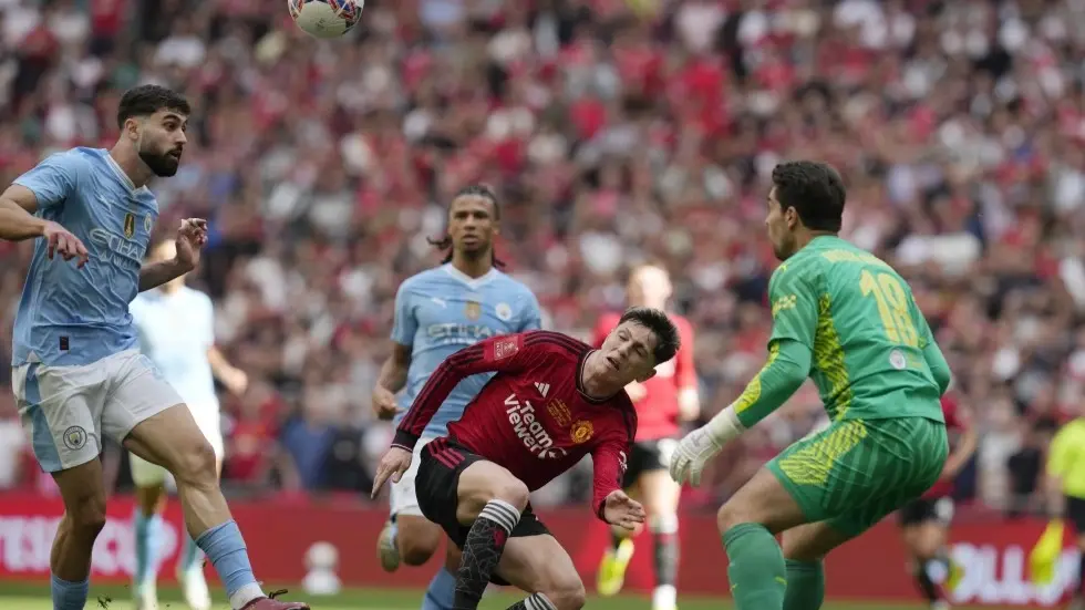 Manchester City goalkeeper Stefan Ortega signs 1-year contract extension to 2026 Manchester City goalkeeper Stefan Ortega