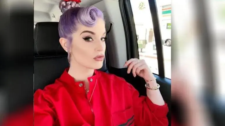 Kelly Osbourne's weight loss photos after revealing she underwent 'gastric sleeve' surgery kelly osbourne