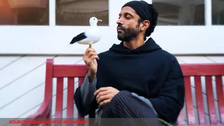 Farhan Akhtar's emotional numbers from his movies; 'Der Lagi Lekin', 'Tum Ho Toh' & more Farhan Akhtar