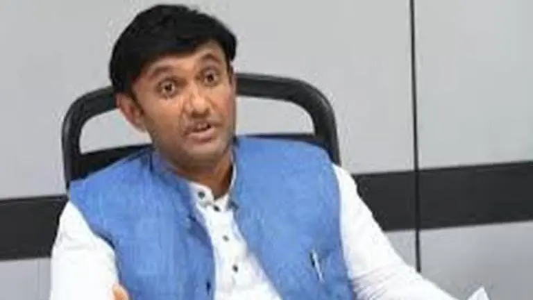 Karna govt planning additional health insurance cover to docs, paramedics treating COVID-19 patients: Minister CORONAVIRUS