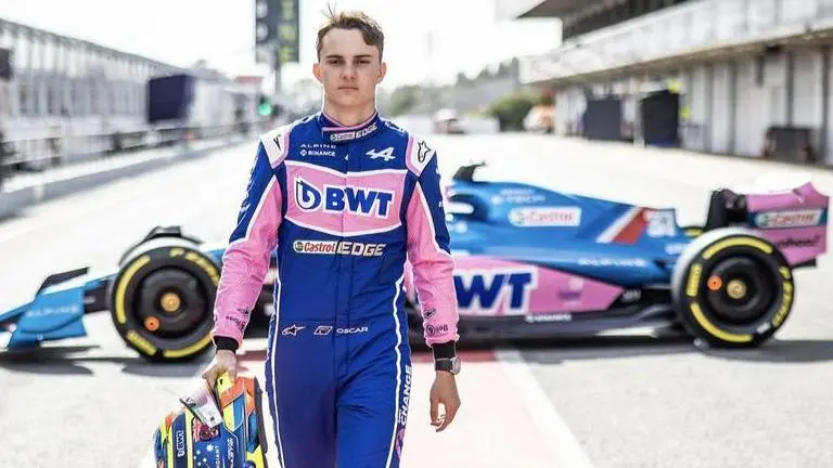 F1 world reacts as Oscar Piastri replaces Ricciardo at McLaren from 2023 season Oscar Piastri