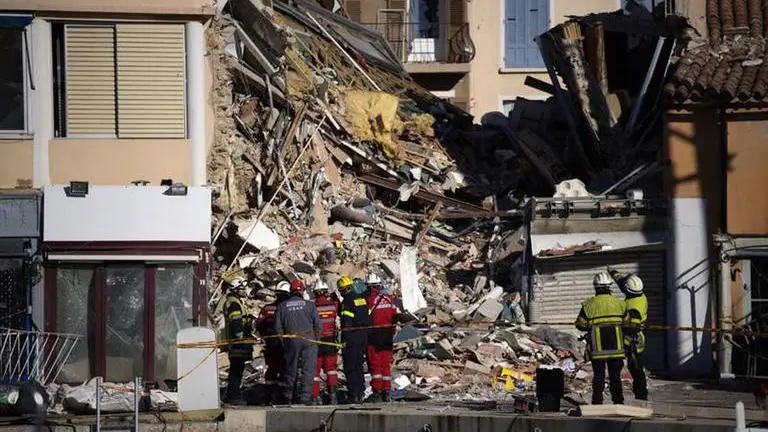 France: Body found in rubble of collapsed building | Republic World
