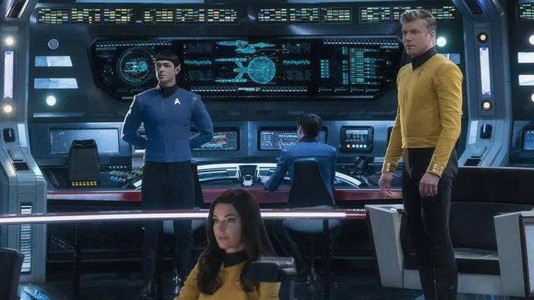 Kirk 2.0: Capt. Pike of new ‘Star Trek’ a welcome new icon Kirk 2.0: Capt. Pike of new ‘Star Trek’ a welcome new icon