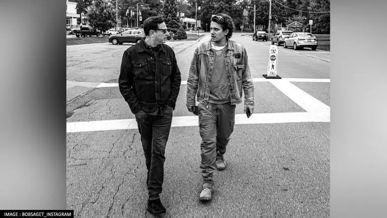 John Mayer paid for private jet to fly close friend Bob Saget's body to California: Report Bob Saget