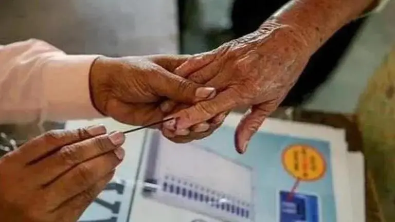 Delhi delimitation panel seeks info on number of polling booths, population data