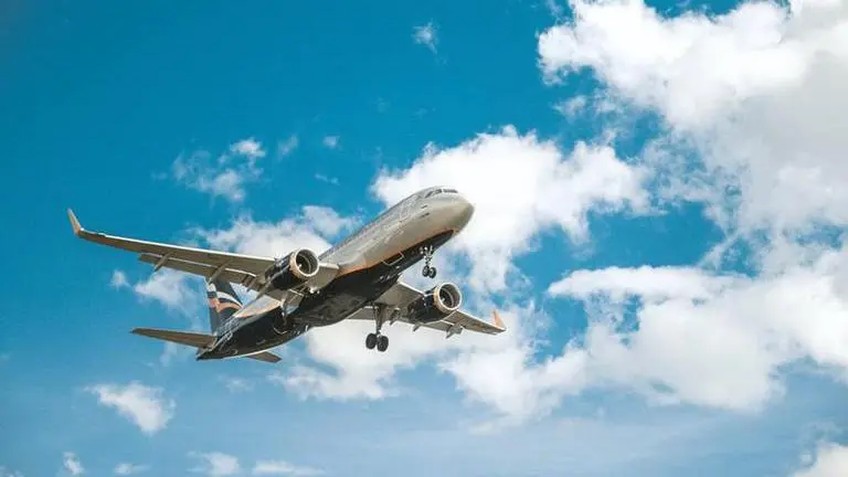 Singapore allows quarantine-free travel to 9 nations; PM suggests 'living with COVID' quarantine-free travel