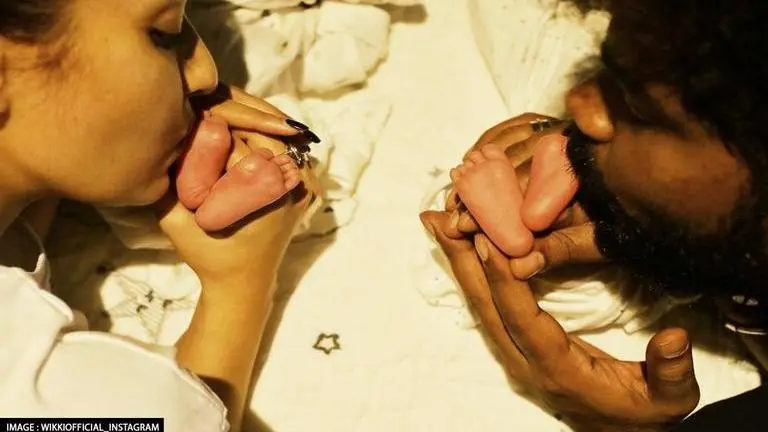 Nayanthara-Vignesh Shivan welcome twin boys; share kids' first pics on social media Nayanthara, Vignesh Shivan